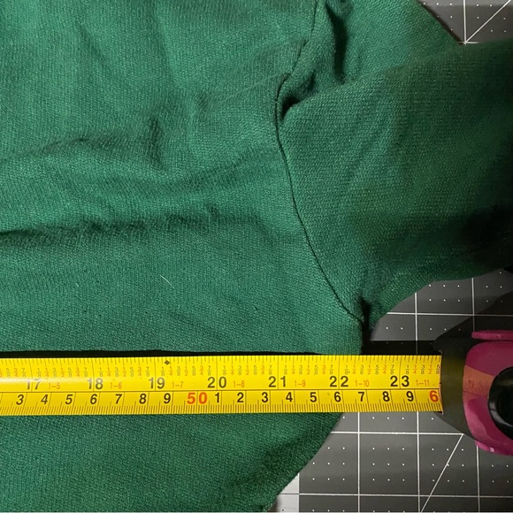 REFORMATION Hunter Low Crew Neck Cropped Sweatshirt Pine Green Medium - Picture 8 of 9